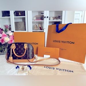Authentic Louis Vuitton Alma BB handbag in classic iconic Monogram canvas
